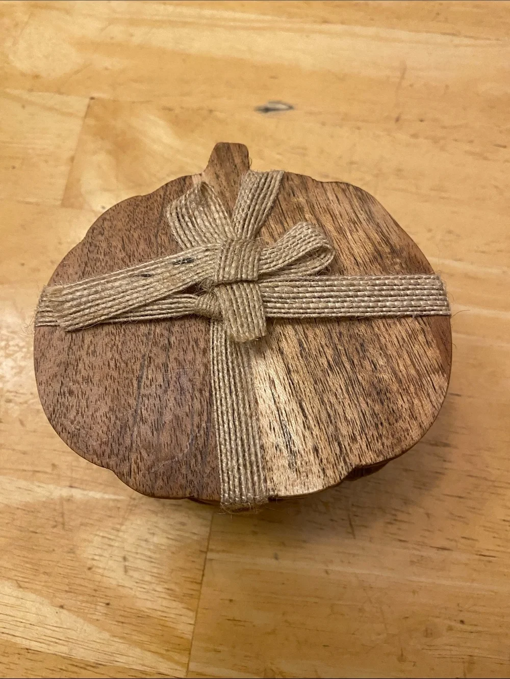 Brown Wooden Pumpkin Coaster set of 4 NWT. Perfect for fall holidays